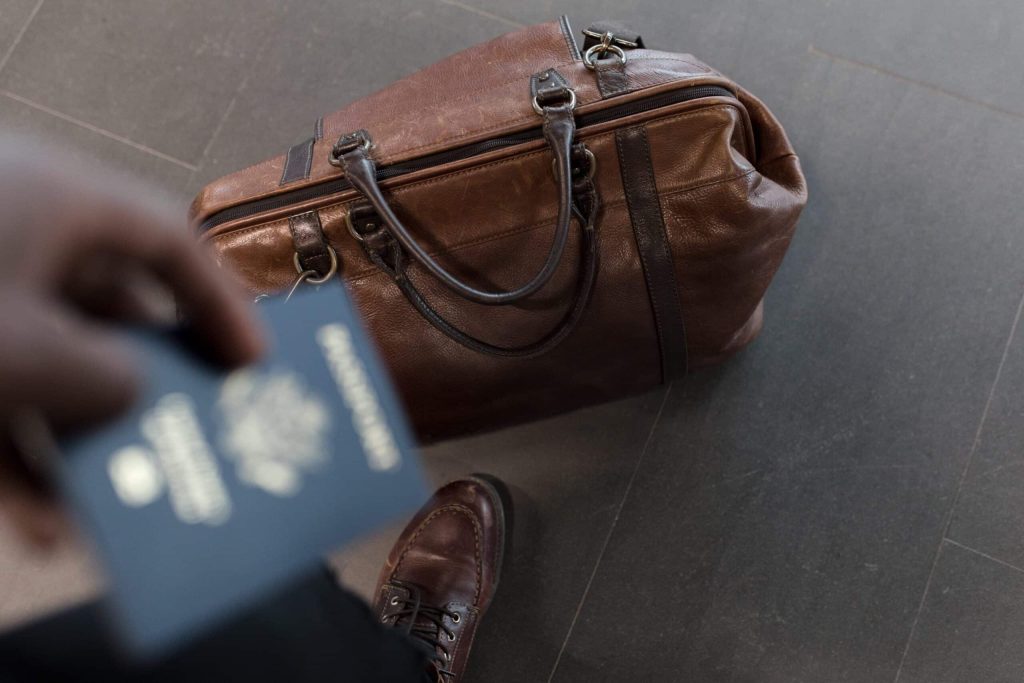 medida cautelar de retirada del pasaporte scaled 1